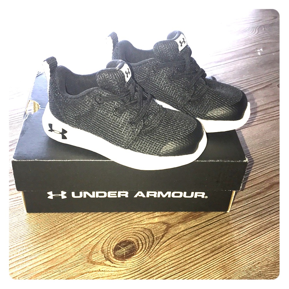 Size 5 Toddler Under Armour Shoes